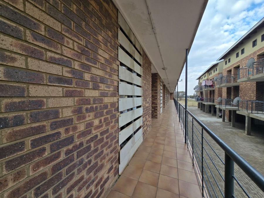 To Let 1 Bedroom Property for Rent in Dassie Rand North West